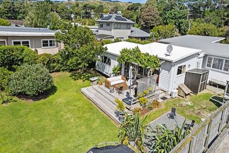 Photo of property in 39 Tiromoana Road, Raumati South, Paraparaumu, 5032