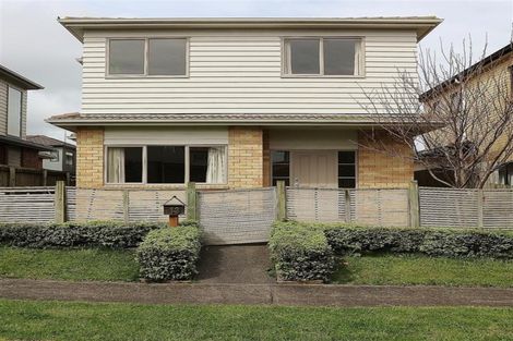 Photo of property in 13 Agapanthus Place, Flat Bush, Auckland, 2016