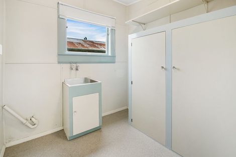 Photo of property in 10 Coronation Street, Waimate, 7924