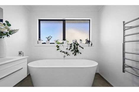 Photo of property in 7 Clonbunny Close, Rolleston, 7614