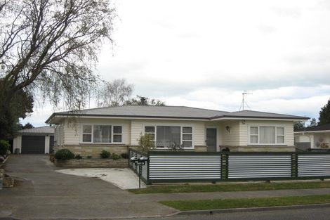 Photo of property in 21 Magdalen Crescent, Pirimai, Napier, 4112