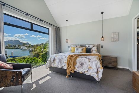 Photo of property in 8 Torea Lane, One Tree Point, 0118