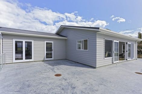 Photo of property in 195 Pukehina Parade, Pukehina, Te Puke, 3189