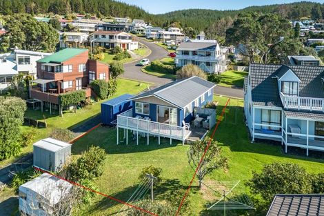 Photo of property in 113 Russell Bruce Place, Onemana, Whangamata, 3691