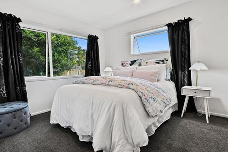 Photo of property in 23a Lane Road, Weymouth, Auckland, 2103