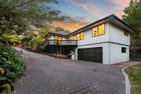 Photo of property in 4 Joseph Banks Drive, Whitby, Porirua, 5024