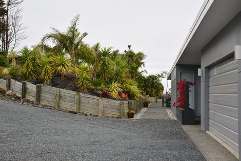 Photo of property in 2 Waitete Heights Lane, Kerikeri, 0294