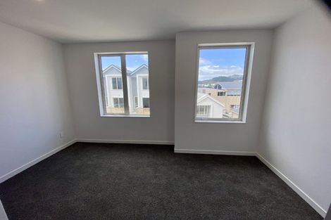 Photo of property in 2/30 Pirie Street, Mount Victoria, Wellington, 6011