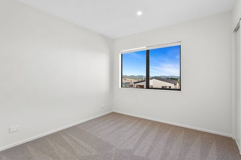 Photo of property in 36 Viridian Avenue, Rosehill, Papakura, 2113