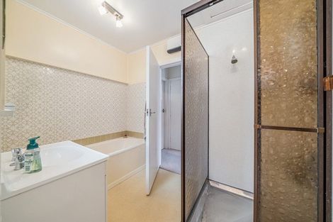 Photo of property in 4 Birch Grove, Pinehaven, Upper Hutt, 5019