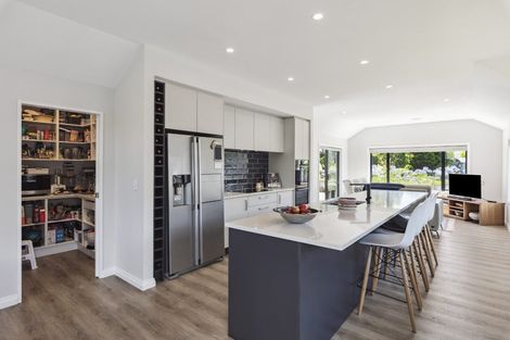 Photo of property in 176 Milne Drive, Paraparaumu, 5032