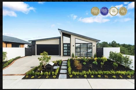 Photo of property in 13 Croatia Avenue, Huapai, Kumeu, 0810