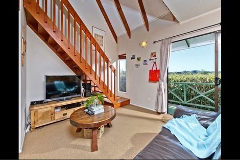 Photo of property in 251 Sunset Road, Sunnynook, Auckland, 0632