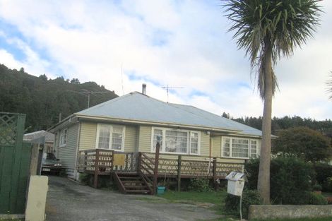 Photo of property in 16 Poole Crescent, Wainuiomata, Lower Hutt, 5014