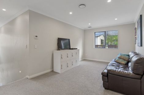 Photo of property in 37b Tiromoana Road, Raumati South, Paraparaumu, 5032