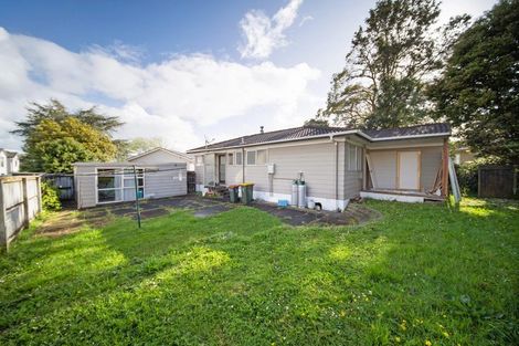 Photo of property in 28 Hinton Place, Weymouth, Auckland, 2103