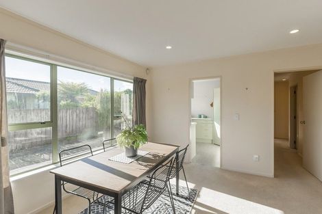 Photo of property in 102 Makarini Street, Paraparaumu, 5032