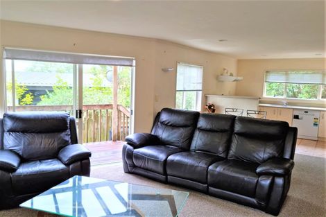 Photo of property in 3/111 Manuka Road, Bayview, Auckland, 0629