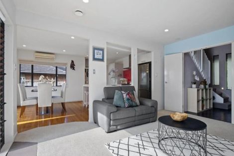Photo of property in 107 Kitchener Road, Pukekohe, 2120
