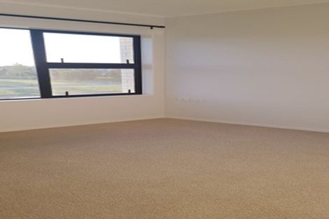 Photo of property in 87 Battalion Drive, Papakura, 2110
