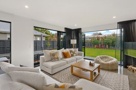 Photo of property in 111 Tomes Road, St Albans, Christchurch, 8052