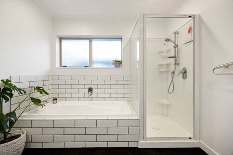 Photo of property in 13 Canaandale Drive, Flagstaff, Hamilton, 3210