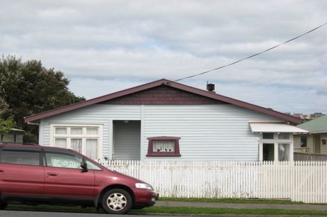Photo of property in 16 Ngaio Street, Strandon, New Plymouth, 4312