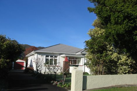 Photo of property in 64 Totara Crescent, Woburn, Lower Hutt, 5011
