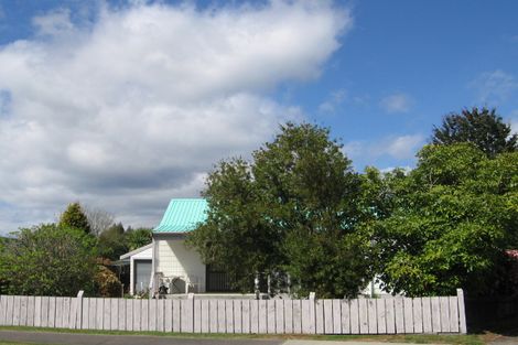 Photo of property in 3 Glengarry Place, Hilltop, Taupo, 3330