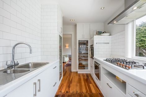 Photo of property in 17 Nikau Grove, Woburn, Lower Hutt, 5010