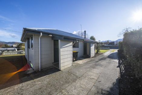 Photo of property in 12 Sutherland Street, Te Anau, 9600