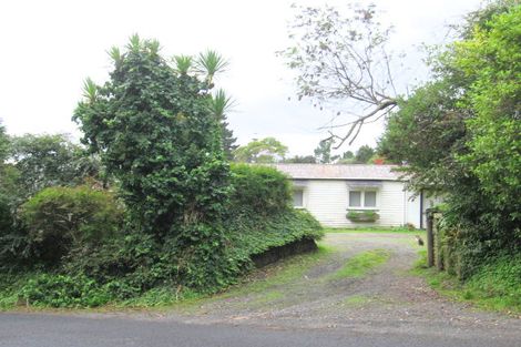 Photo of property in 215 Victory Road, Laingholm, Auckland, 0604