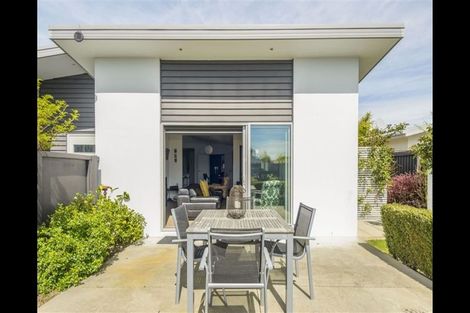 Photo of property in 29 Woodhaven Place, Parklands, Christchurch, 8083