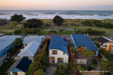 Photo of property in 378 Marine Parade, South New Brighton, Christchurch, 8062