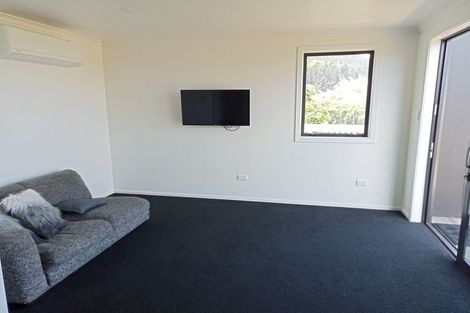 Photo of property in 1 Saint Abbs Place, North Dunedin, Dunedin, 9016