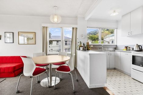 Photo of property in Newman Court Apartments, 2 Newman Terrace, Thorndon, Wellington, 6011