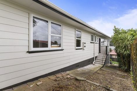 Photo of property in 234 Triangle Road, Massey, Auckland, 0614