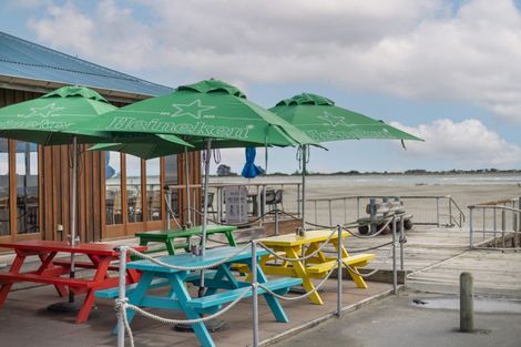 Photo of property in 11 Van Asch Street, Sumner, Christchurch, 8081