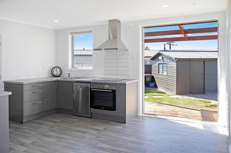 Photo of property in 15 Simons Street, Twizel, 7901