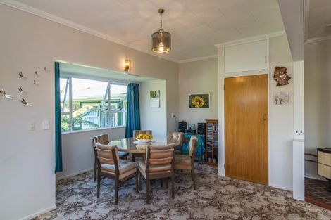 Photo of property in 311 Te Moana Road, Waikanae, 5036