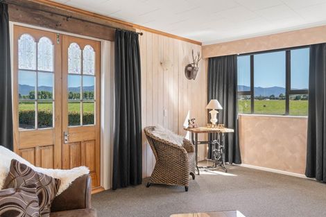 Photo of property in 388 Kahutara Road, Kahutara, Featherston, 5771