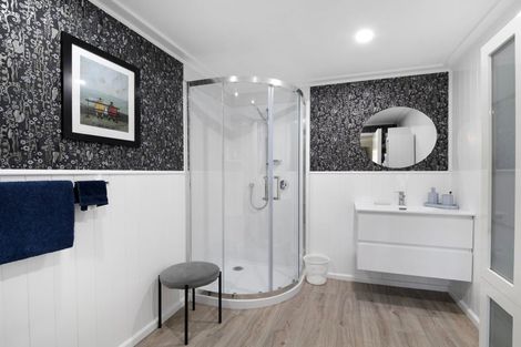 Photo of property in 5 Wigan Place, Hokowhitu, Palmerston North, 4410