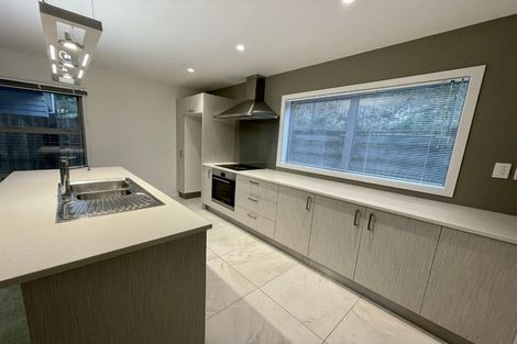 Photo of property in 5/61 Black Rock Road, Newlands, Wellington, 6037