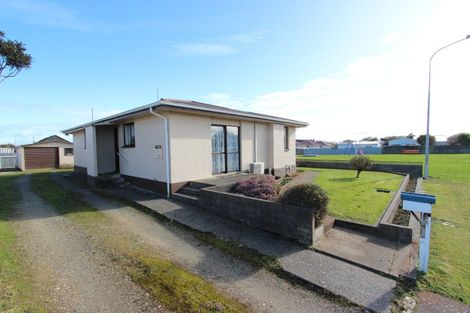 Photo of property in 21 Kinmont Crescent, Newfield, Invercargill, 9812