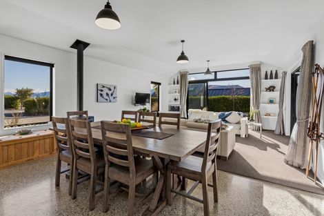 Photo of property in 6 Caithness Court, Jacks Point, Queenstown, 9371