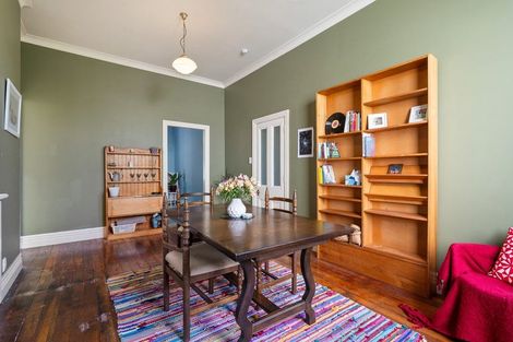 Photo of property in 25 Sutherland Crescent, Melrose, Wellington, 6023