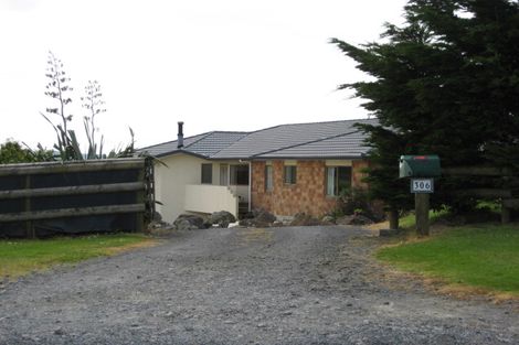 Photo of property in 306 Old North Road, Kumeu, 0892
