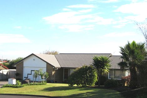 Photo of property in 23 Sharples Place, Somerville, Auckland, 2014