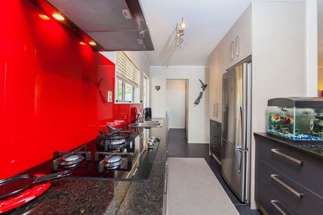 Photo of property in 18 Garton Drive, Massey, Auckland, 0614