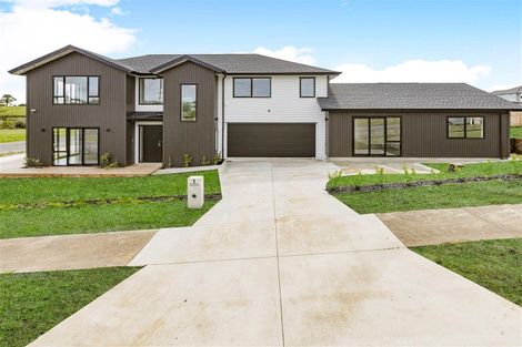 Photo of property in 1 Hutukawa Drive, Beachlands, Auckland, 2018